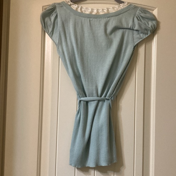 Tape measure Short Sleeve Belted Top - Picture 8 of 8